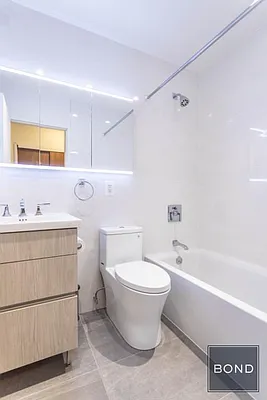 Rented by Bond New York | media 8