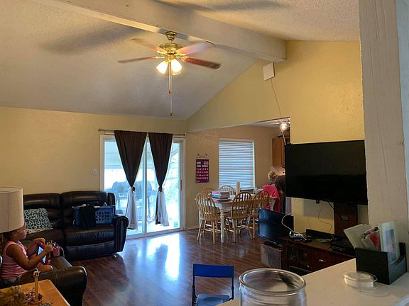 2nd image of 2813 Lana Cir