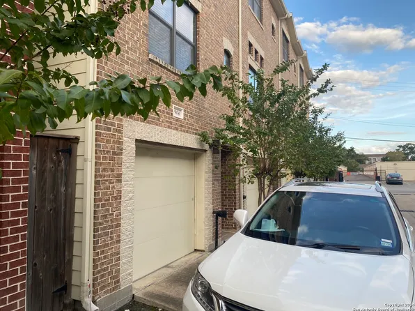 2710 Hullsmith Dr #904, Houston, TX 77063