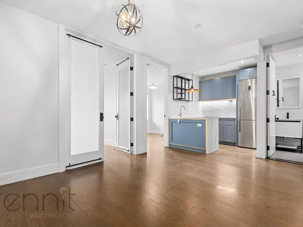 295 Montgomery Street image 1 of 16