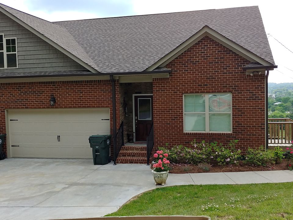 1st image of 140 Marilyn Cir