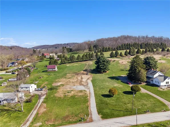 813 Edmon Rd, Apollo, PA 15613