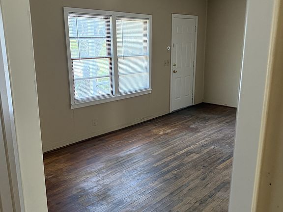 3rd image of 145 Airport Rd