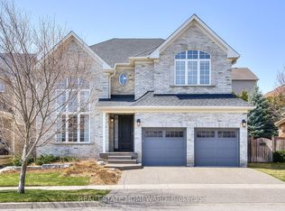 225 Ridgemere Ct, Kitchener, ON N2P 2V5