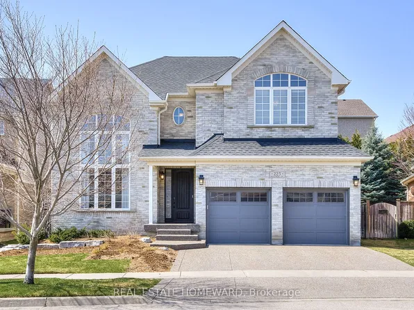 225 Ridgemere Ct, Kitchener, ON N2P 2V5
