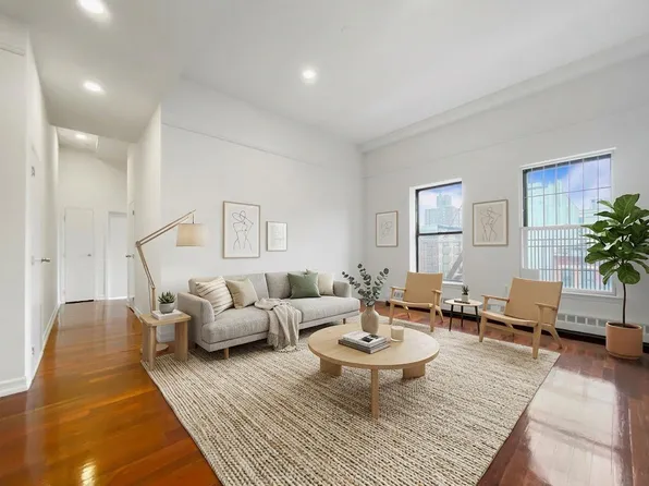 2149 Frederick Douglass Boulevard image 1 of 7