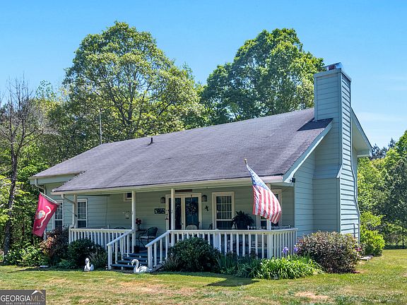 3rd image of 127 Little Rd