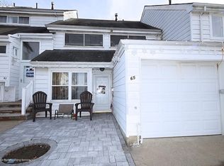 65 Forest Grn, Staten Island, NY 10312