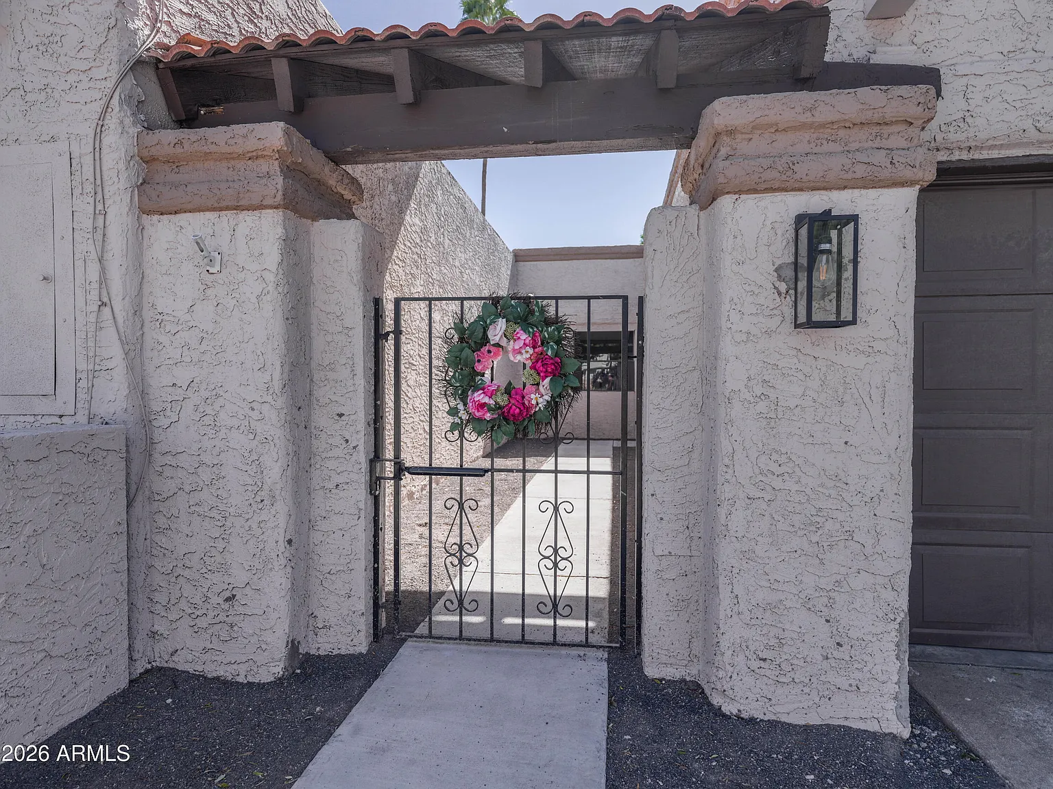 2 bed, 2.0 bath, 1590 sqft, $3,750 — Photo 2