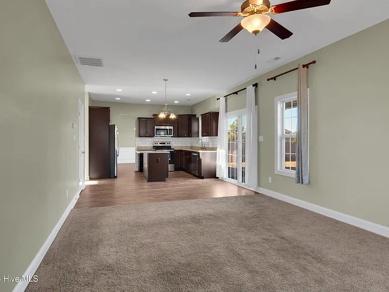 109 Rosegarten Ct — Photo 10