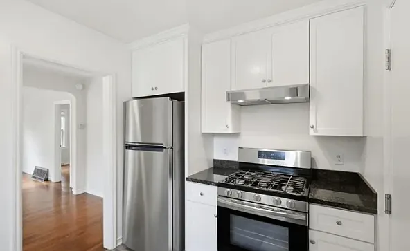 728 Laurel Ave #728 — Photo 9