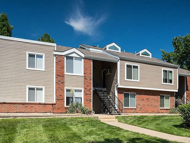 Sunbrook Apartments — Photo 1