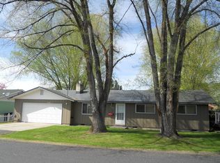 5767 Bel Aire Dr, Klamath Falls, OR 97603