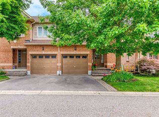 1489 Heritage Way #6, Oakville, ON L6M 4M8