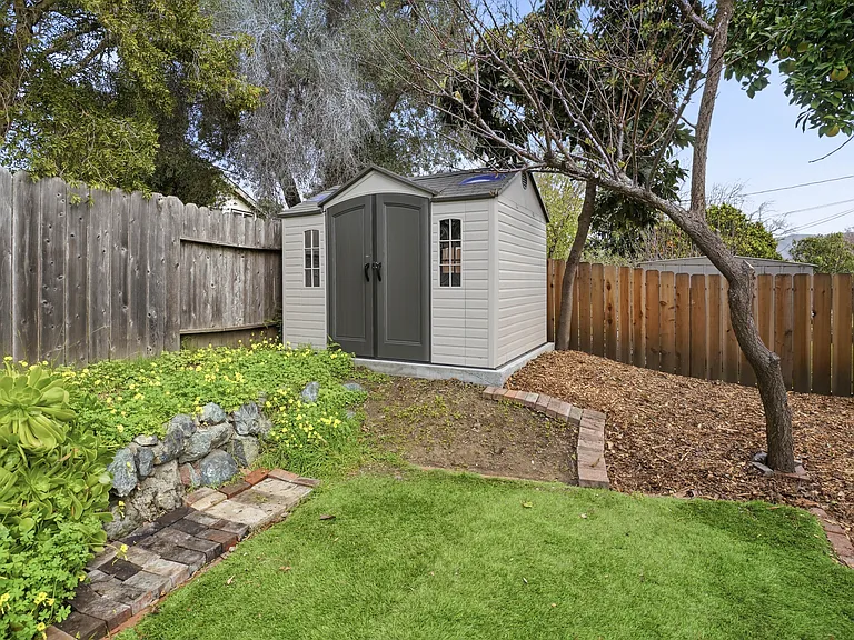 1238 Coral St #A — Photo 15
