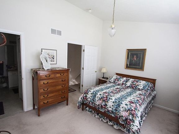 3rd image of 1618 Pheasant Ct