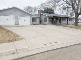 308 E 10th St, Mccook, NE 69001