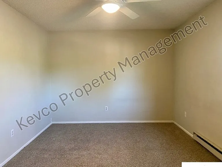 1024 E Swallow Rd #C321 — Photo 7