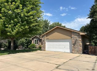 12664 Meredith Ave, Omaha, NE 68164