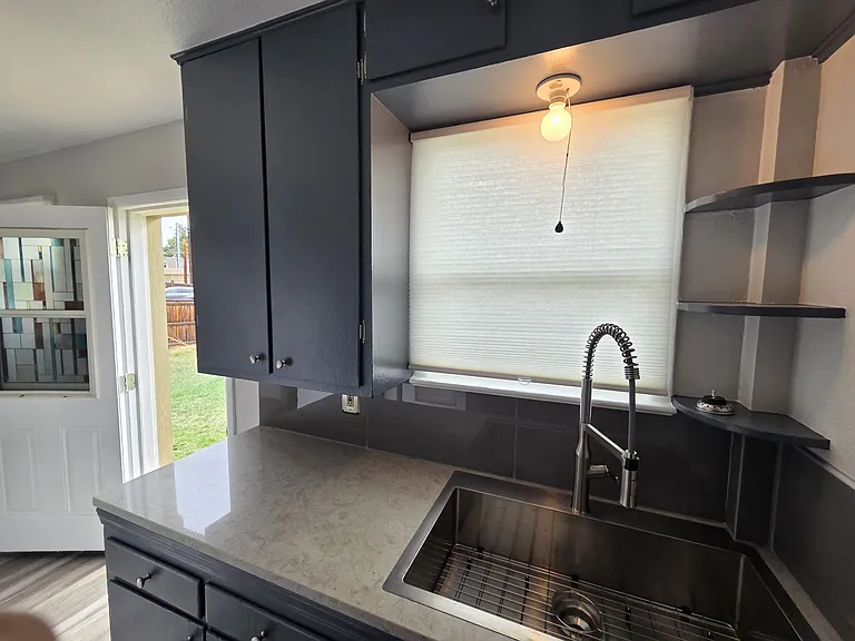 1242 Zephyr St #1242 — Photo 7