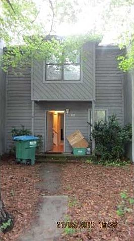 1st image of 105 N Birch St
