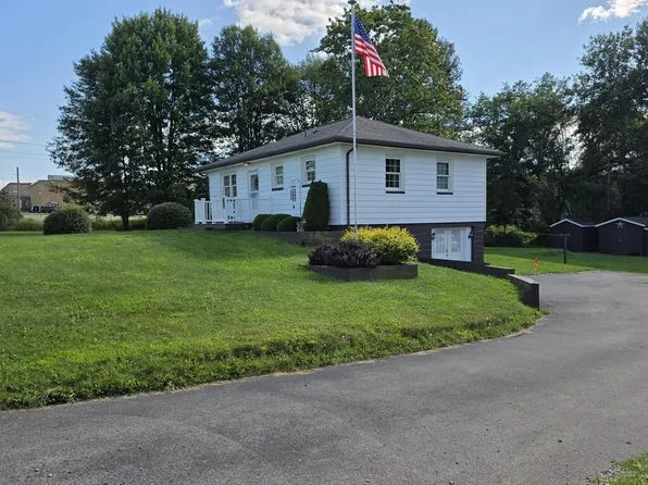 4197 C L School Rd, Strattanville, PA 16258