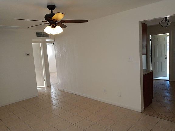 4th image of 810 W Calle Francita