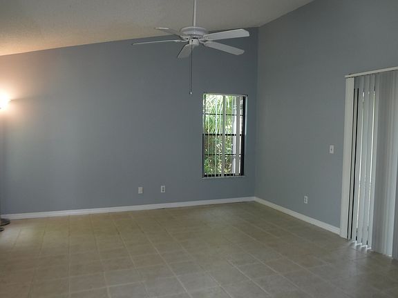 2nd image of 4281 Willow Pond Cir