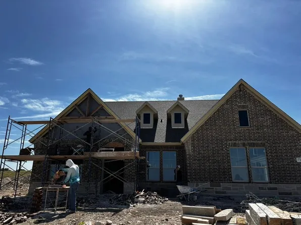 157 Big Sky Rd, Decatur, TX 76234
