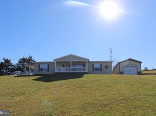120 Dewey Dr, Maysville, WV 26833