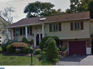 734 Parmentier Rd, Warminster, PA 18974
