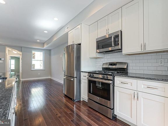 4th image of 1812 Frankford Ave #B