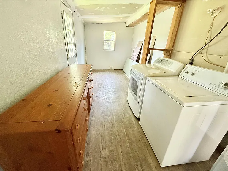 2434 Shady Creek Ln — Photo 7