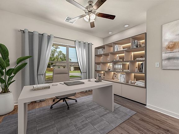 4th image of 70 Perth Dr