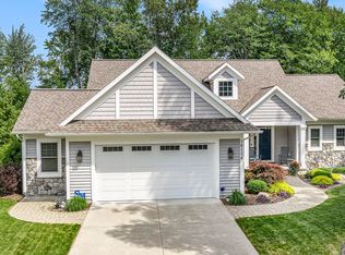 16154 Coventry Ln, Spring Lake, MI 49456