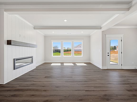 Photo of example home. Selections and finishes may vary.
