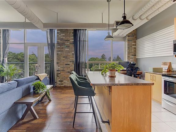 3rd image of 120 Mansion St #501