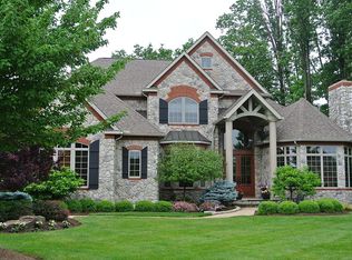 380 Club Dr W, Aurora, OH