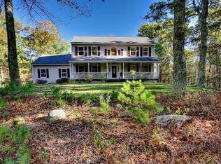 1 Autumn Ridge Rd, Coventry, RI 02816