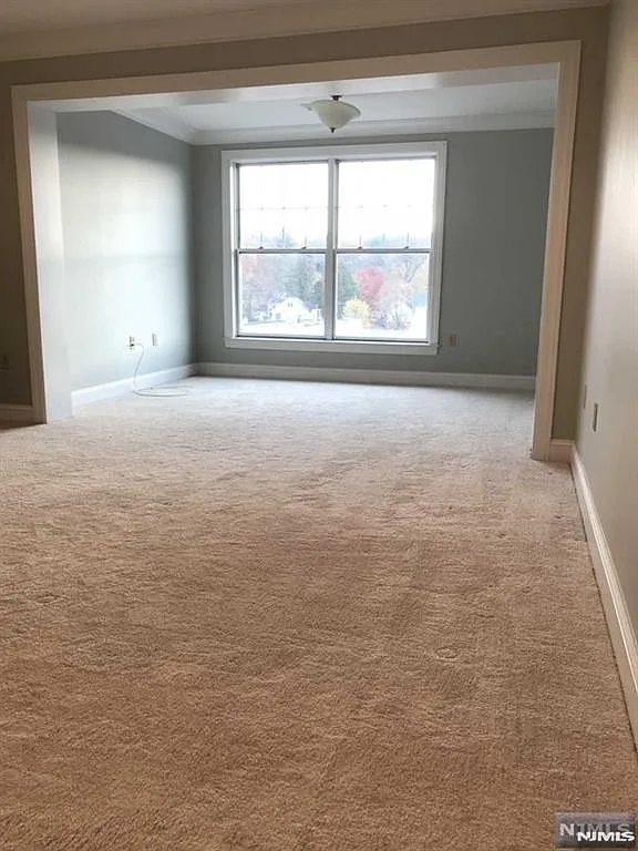 2 bed, 1995 sqft, $5,000 — Photo 2