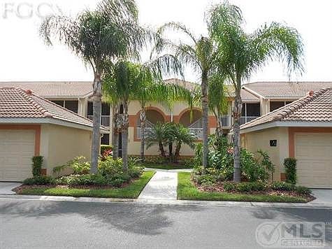 3rd image of 10527 Washingtonia Palm Way #4025