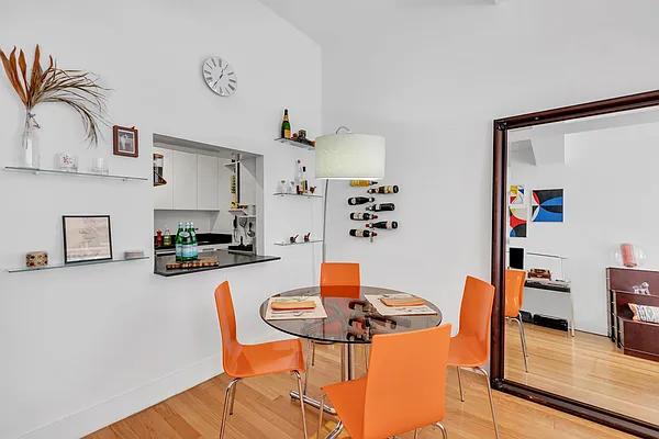 Rented by Compass | media 12