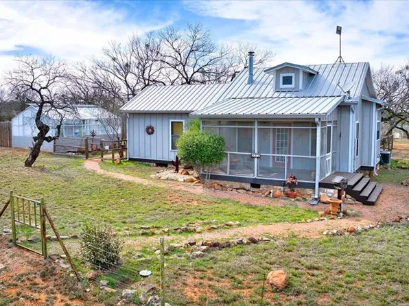 804 Hofmann St, Mason, TX 76856