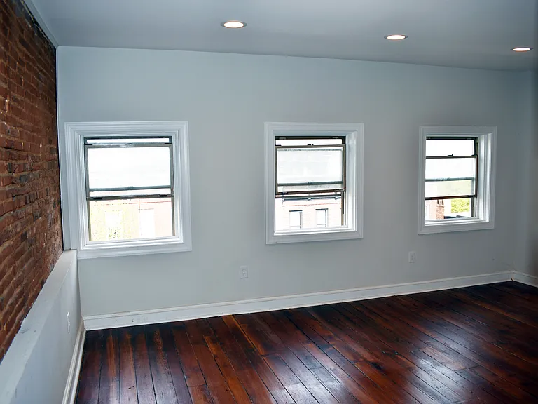 1216 Bolton St #3B — Photo 6
