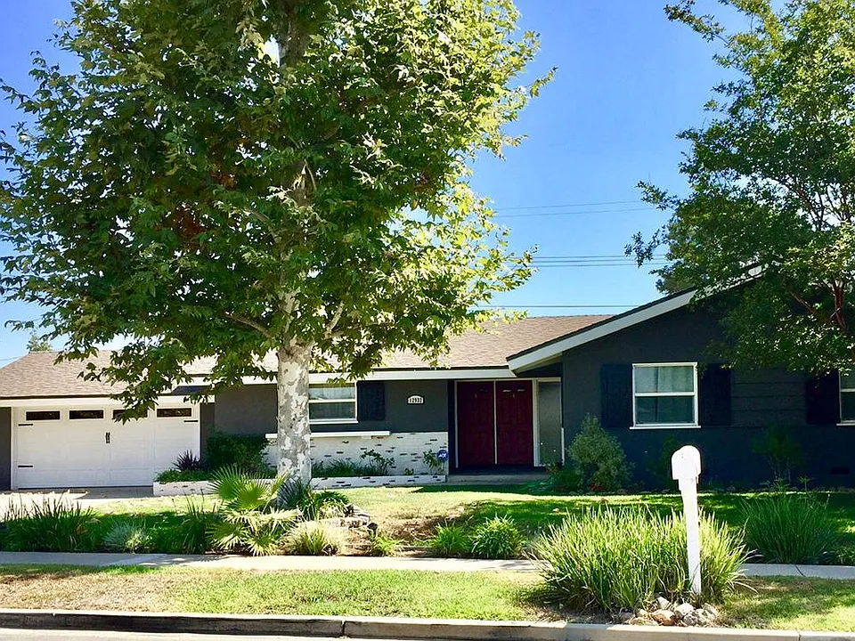 12932 Palomar Way