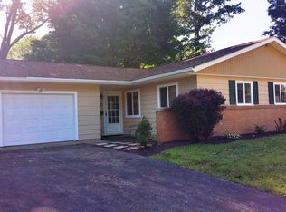 2595 Cathy Dr NE, Canton, OH 44705