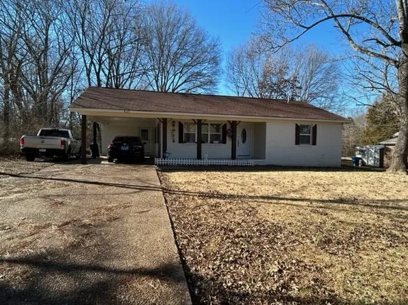 803 Spring St, Somerville, TN 38068