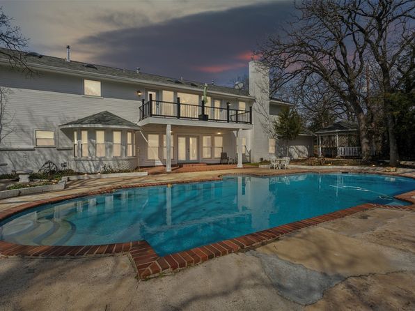 Home for Sale in Arlington TX