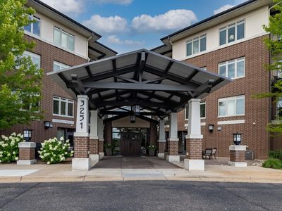 3251 Louisiana Ave S APT 304, Saint Louis Park, MN, 55426