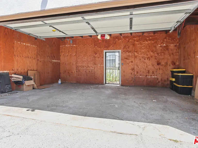 1335 Roxbury Dr #1337-1/2 — Photo 14